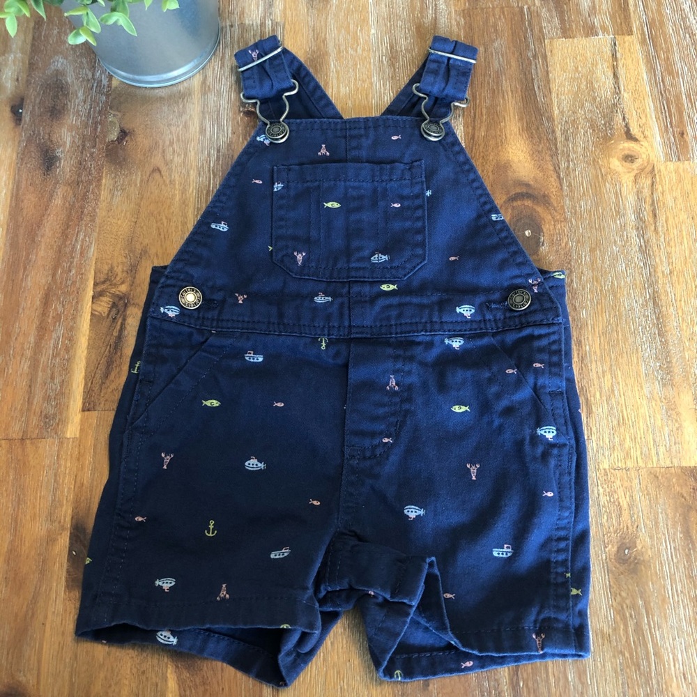 EUC! Carter’s Overall Shorts. Size 6mo.
